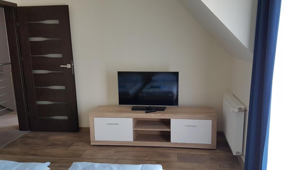 Marynarki Wojennej, * Dziwnow